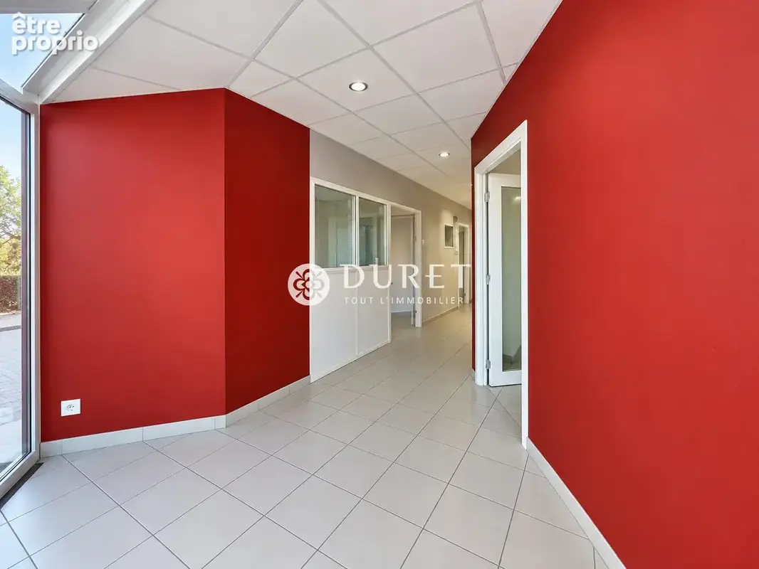 Commerce 384 m² à vendre à La Garnache (85710) - photo 4