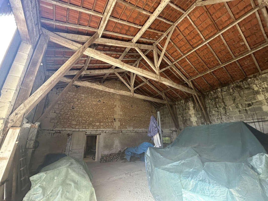 Maison à AUBETERRE-SUR-DRONNE