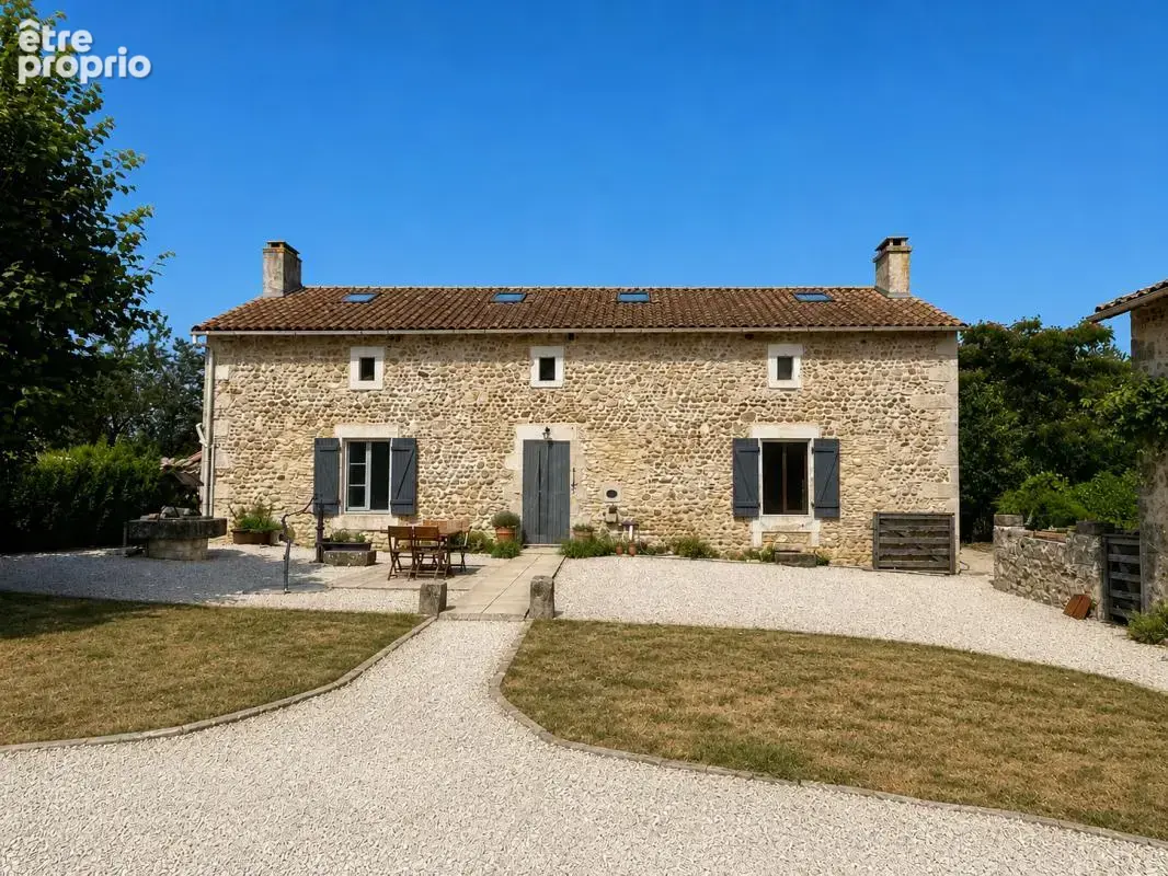 Maison en pierre 4 ch., gîte, piscine & terrain - photo 3