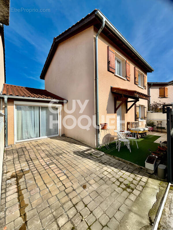 Maison à VILLEURBANNE