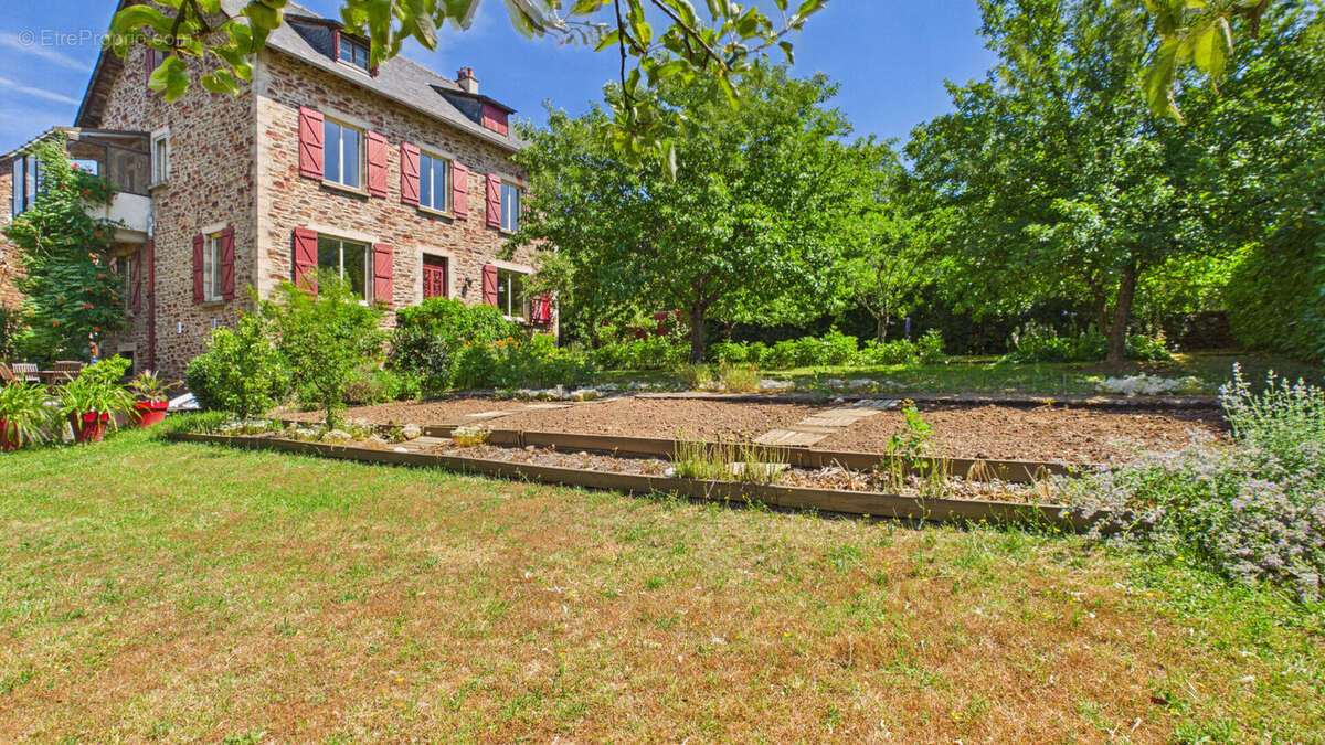 Grande maison en pierre t6 - photo 4