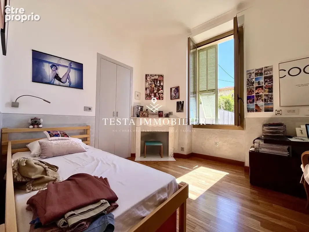 Menton Terres Chaudes - Dernier étage d'une maison de maître - Appartement duplex de 145 m2 (92 m2 loi carrez) - photo 8