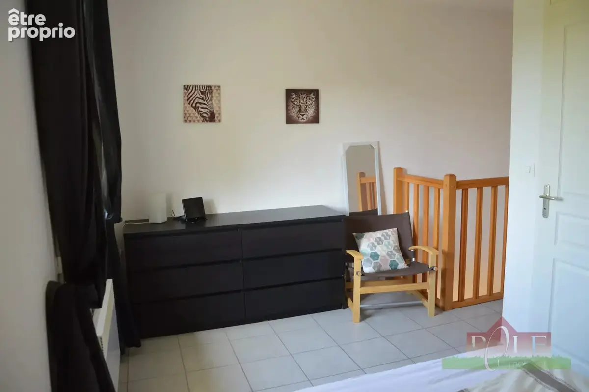 Vienne saint-benoît – t2 duplex avec extérieur et parking – idéal investissement locatif - photo 6