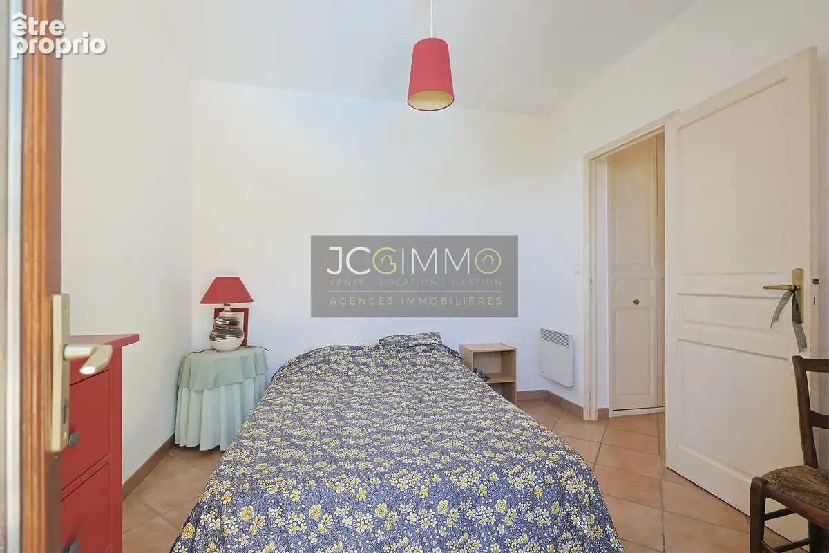 villa individuelle T5 de 117 m2 avec piscine et belle vue dégagée - photo 22