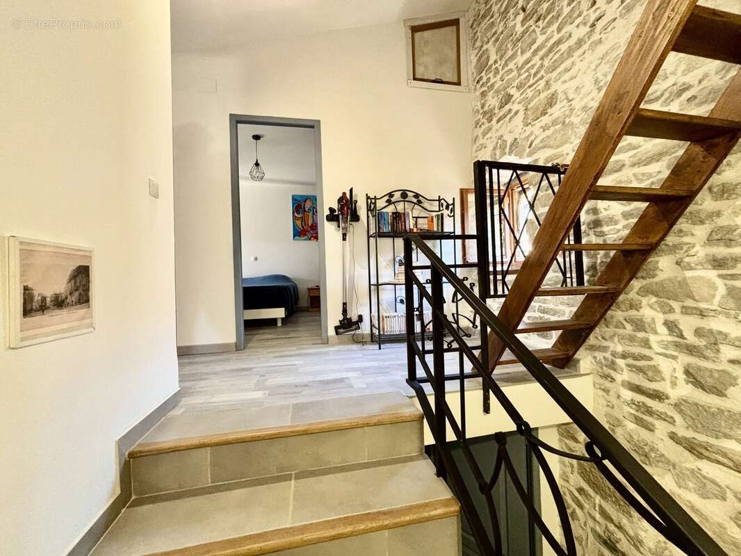 Maison à PEYRIAC-MINERVOIS