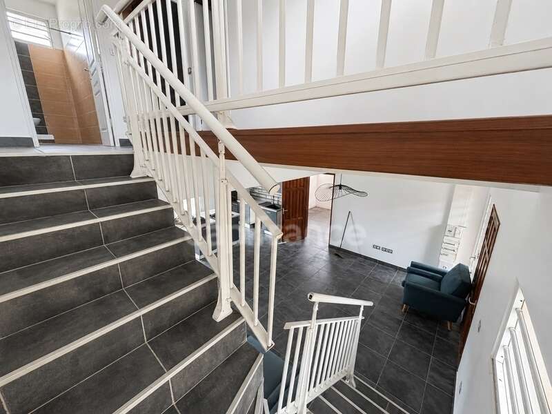 Maison à vendre 4 pièces REMIRE MONTJOLY (973) - photo 12