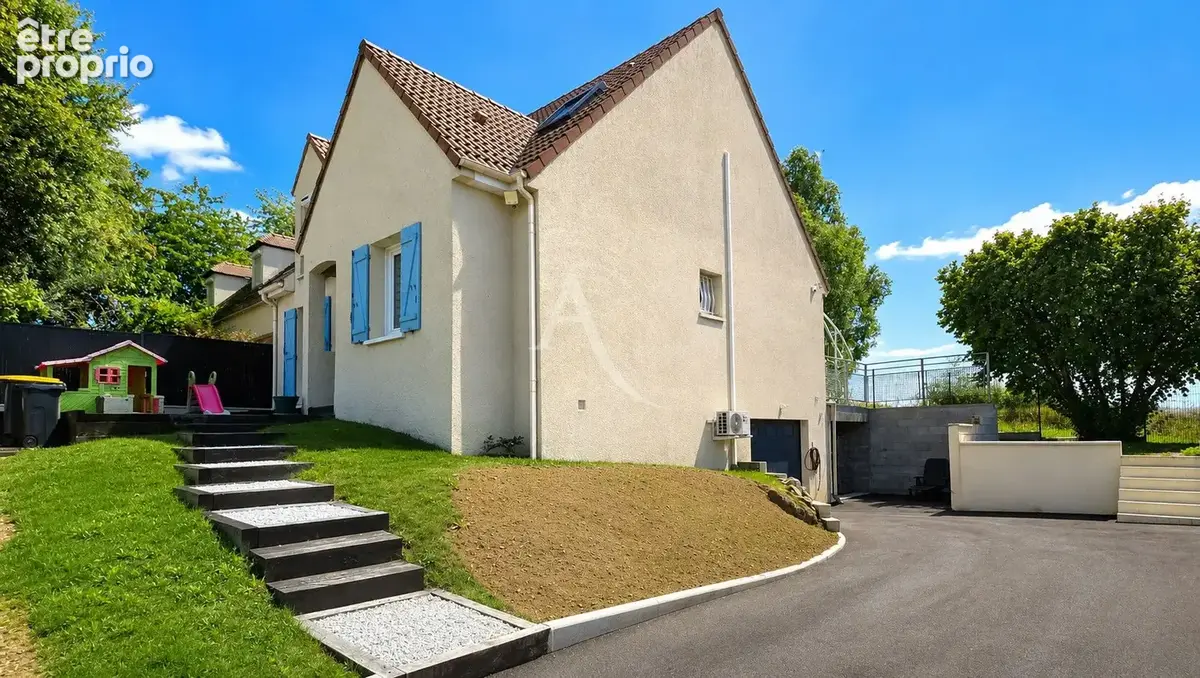 Maison à ENNERY
