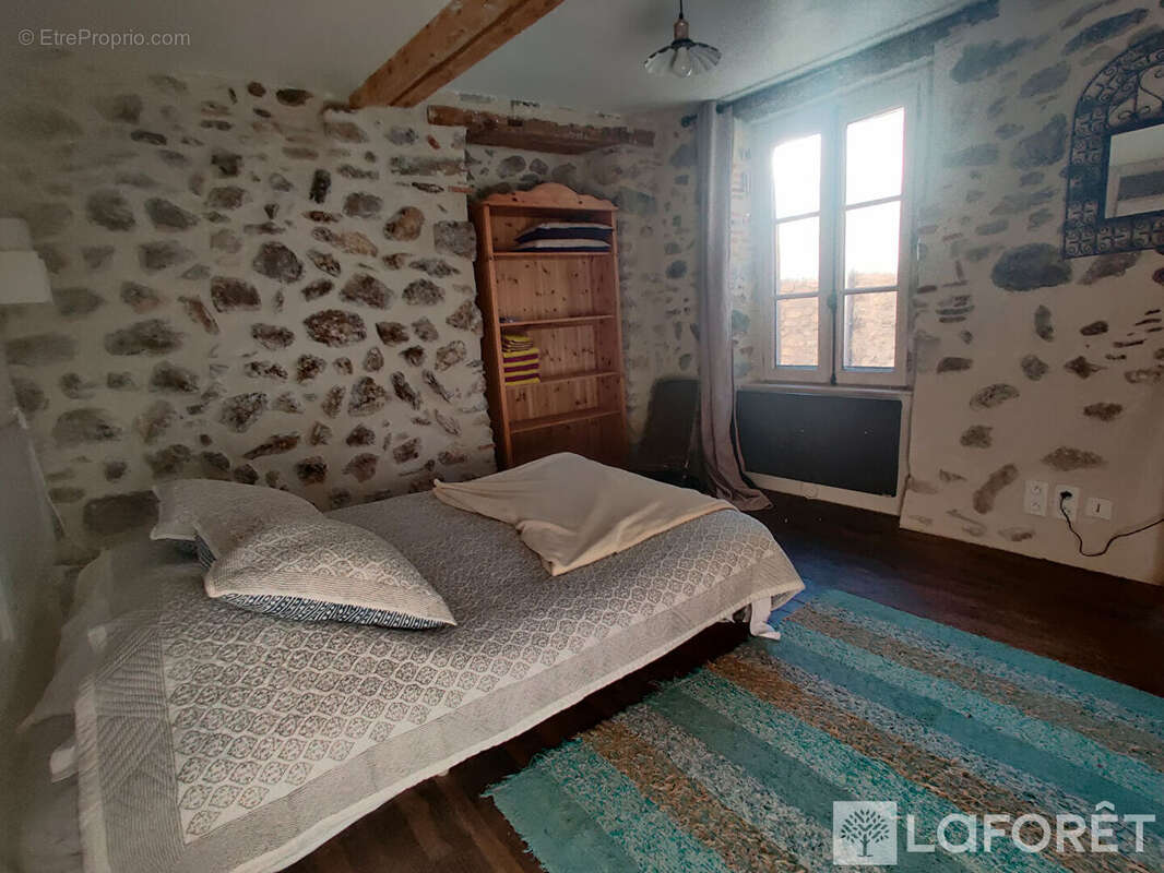 Maison dans la cité médiévale. - photo 7