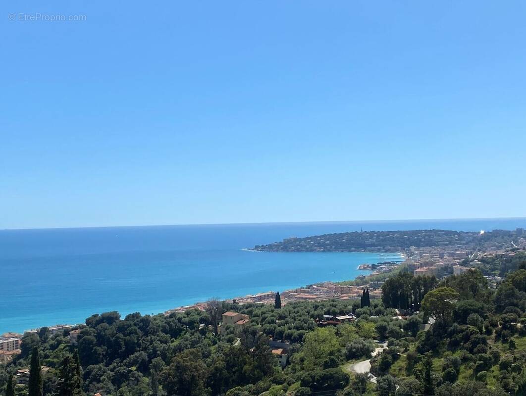 Appartement à MENTON