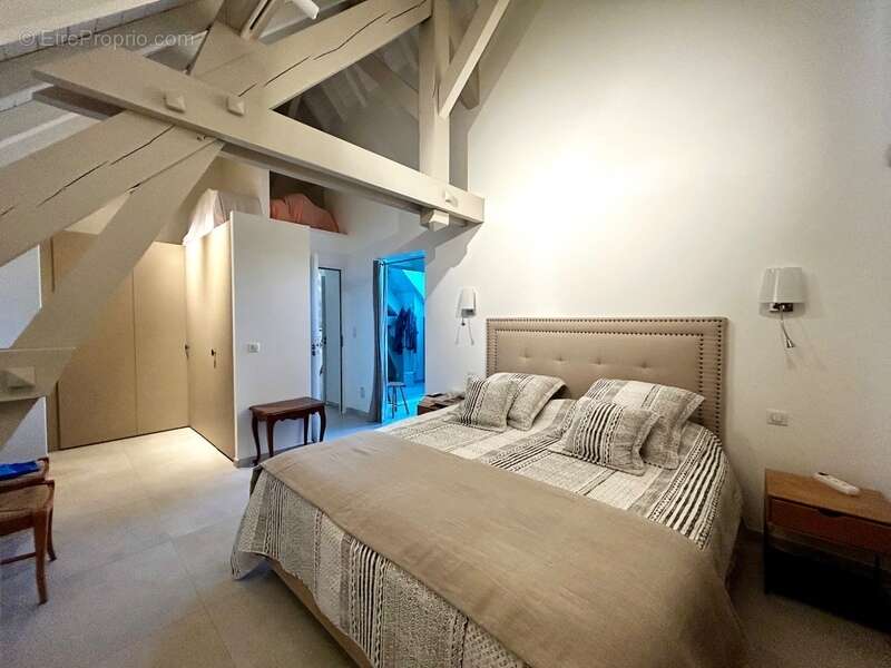 Maison à CONTAMINE-SUR-ARVE