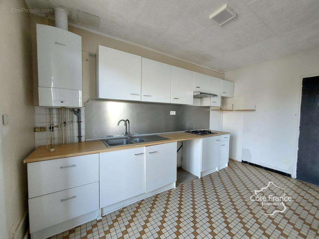 Maison 5 chambres avec jardin et garage - photo 8