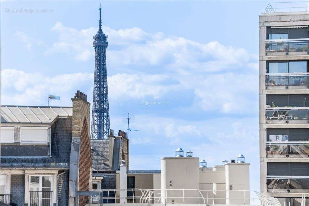 Appartement à PARIS-15E