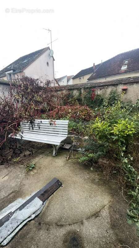 Maison à BRIENON-SUR-ARMANCON