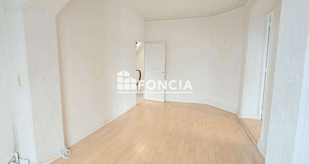 Maison à VAUCRESSON