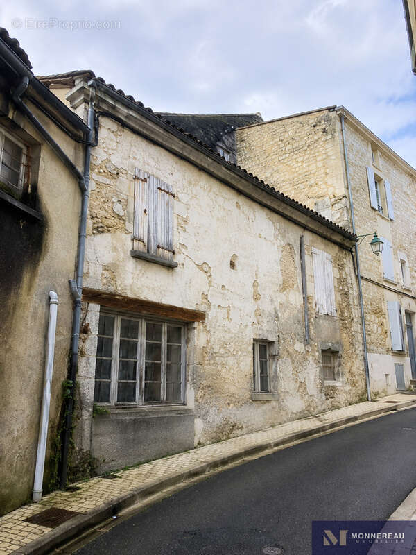 Immeuble de ville de 400m2 hab - photo 17