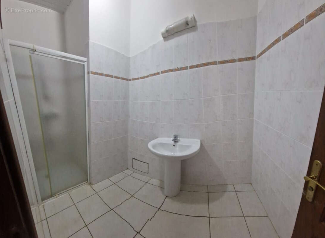 Maison à REMIRE-MONTJOLY