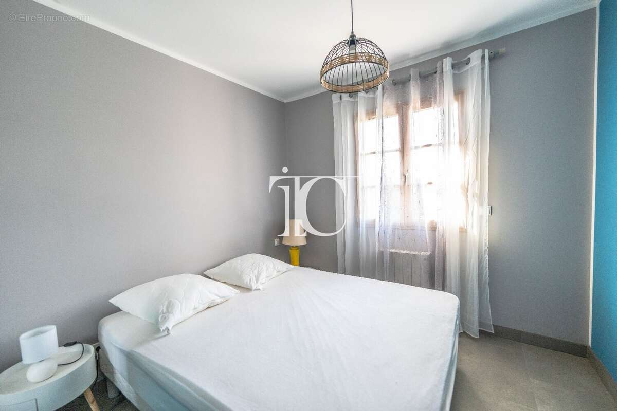 Maison à SAINT-PAUL-LE-JEUNE