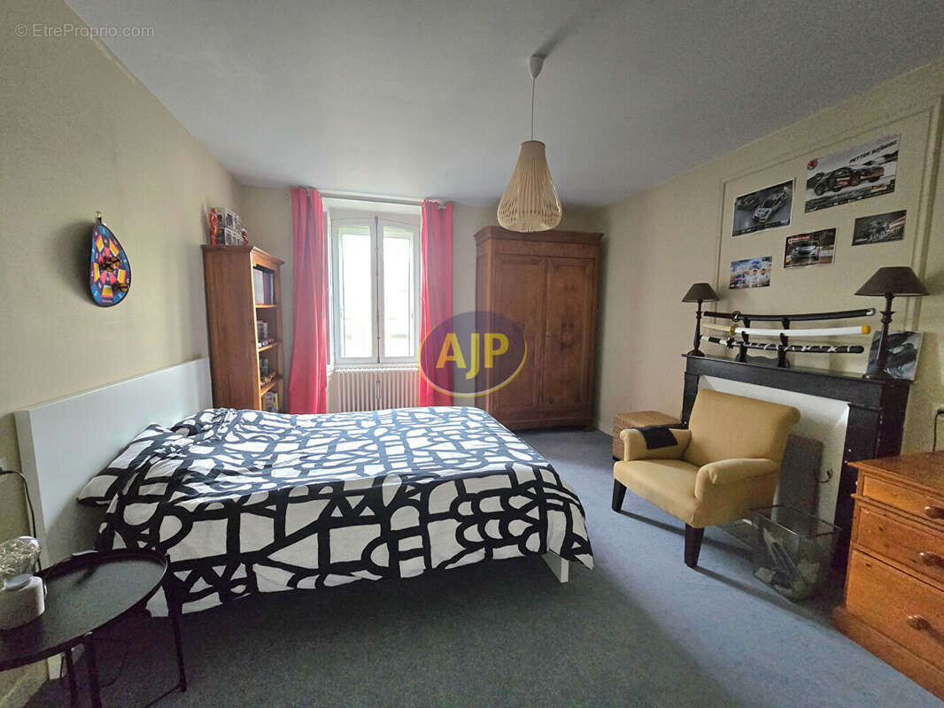 Maison à GUEMENE-PENFAO