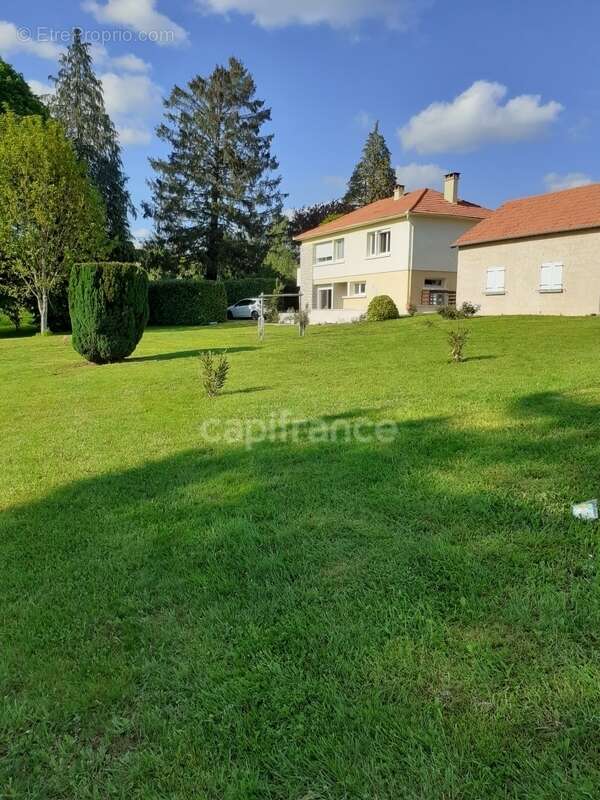 Dpt Dordogne (24), à vendre GENIS maison P5 de 113,78 m² - Terrain de 8 228,00 m² - photo 27