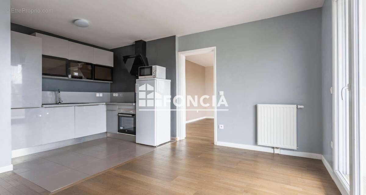 Appartement 3 pièces recent vendu loue dans une  résidence de standing - photo 6