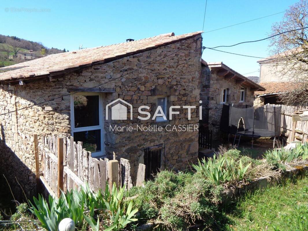 Photo 1 - Maison à ALBOUSSIERE