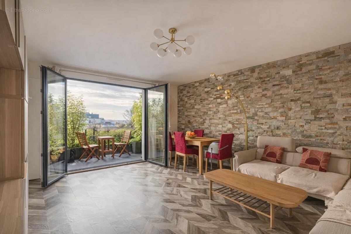 Appartement à NANTERRE