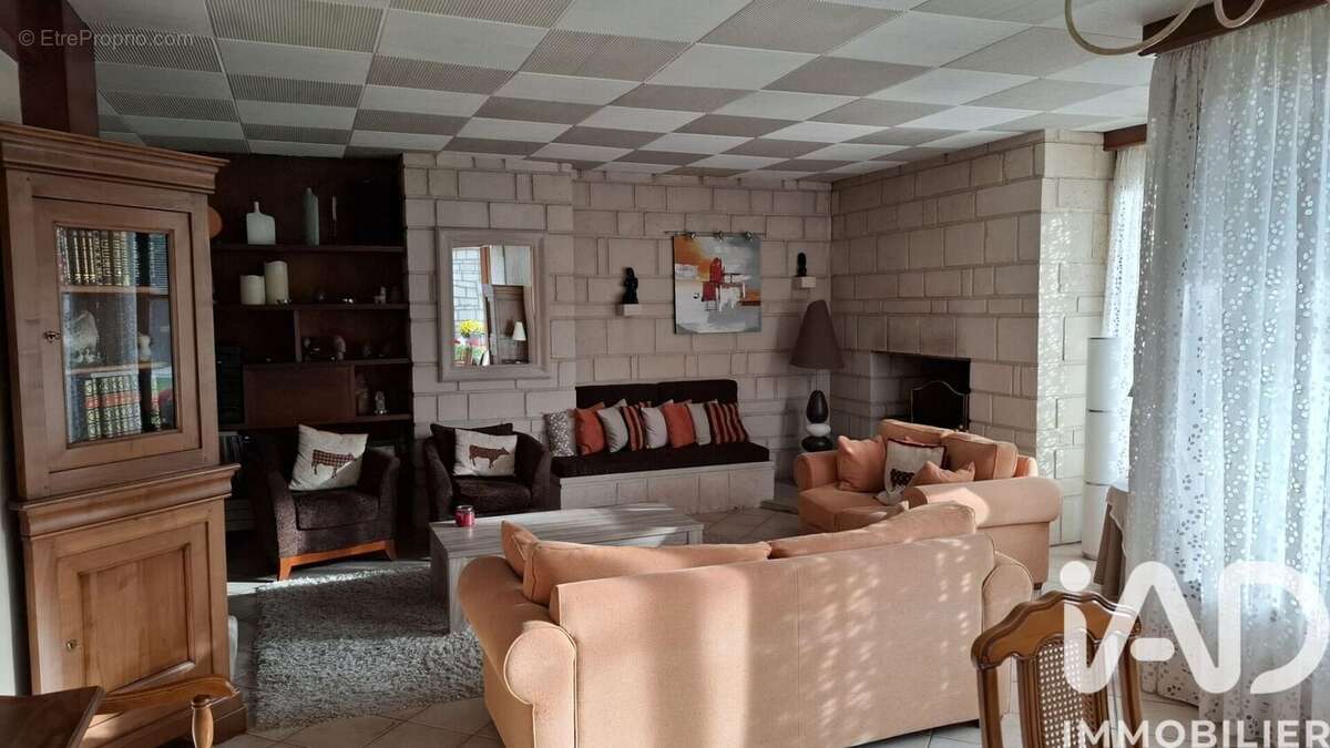 Photo 2 - Maison à SAINT-QUENTIN