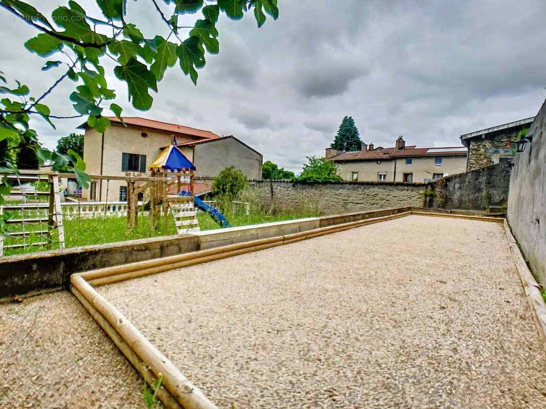 Maison à CHASSE-SUR-RHONE