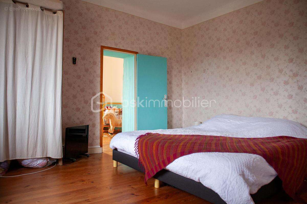 Maison avec vue dégagée, terrasse et appartement indépendant - photo 10