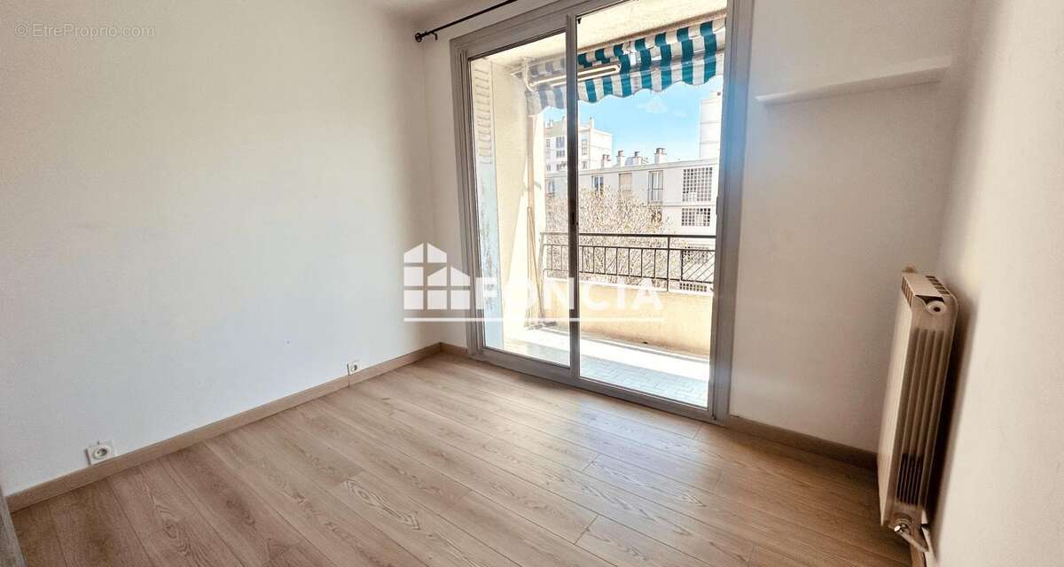 Appartement à MARSEILLE-9E
