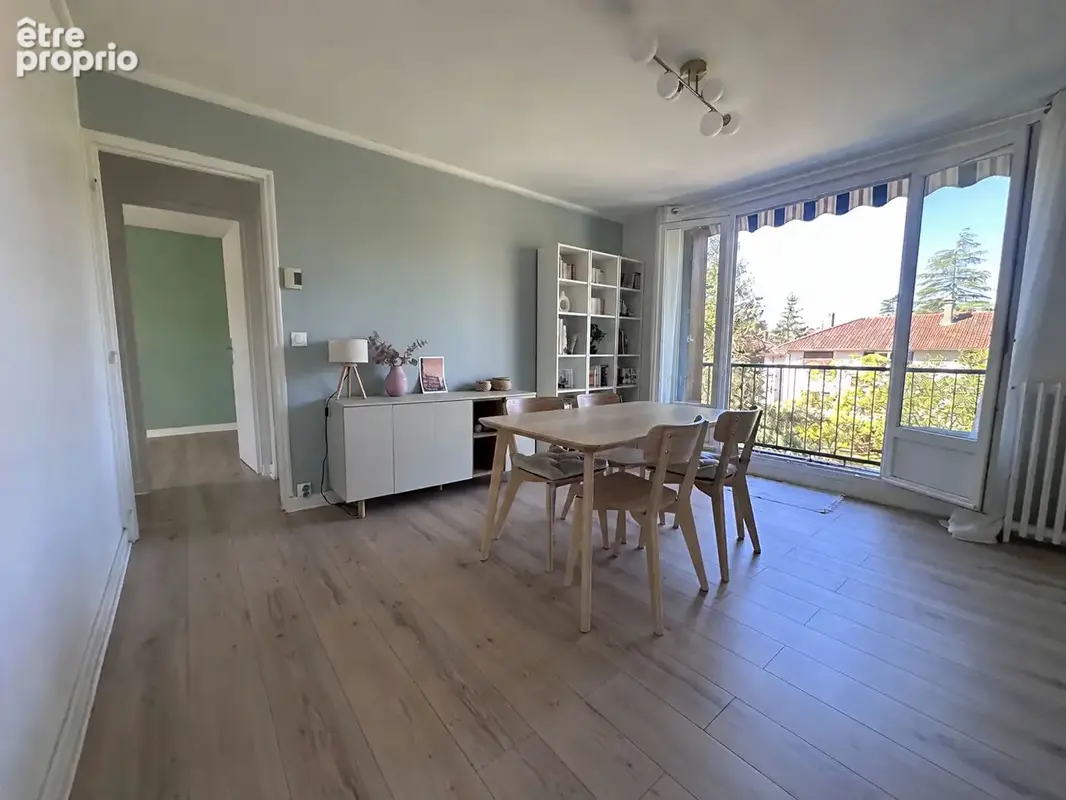 Appartement à VERRIERES-LE-BUISSON