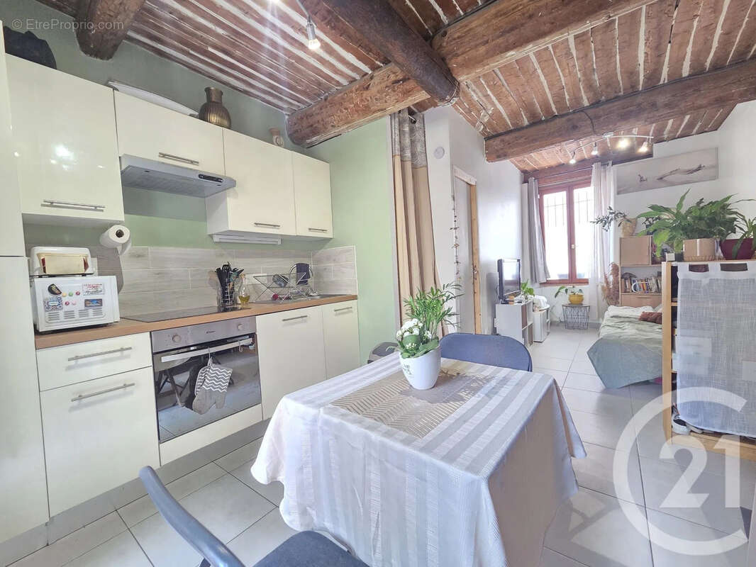 Appartement 22 m² à Toulon  - photo 2