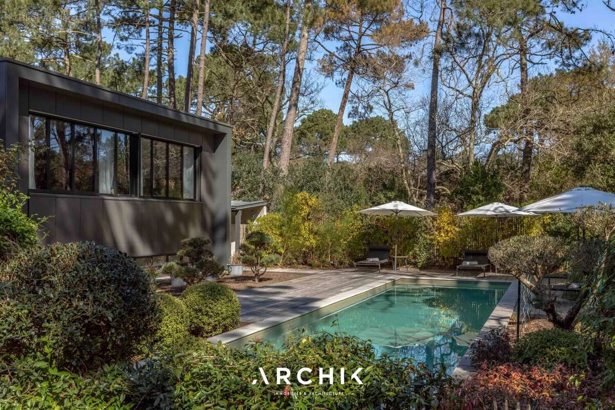 Maison à LE BOUSCAT