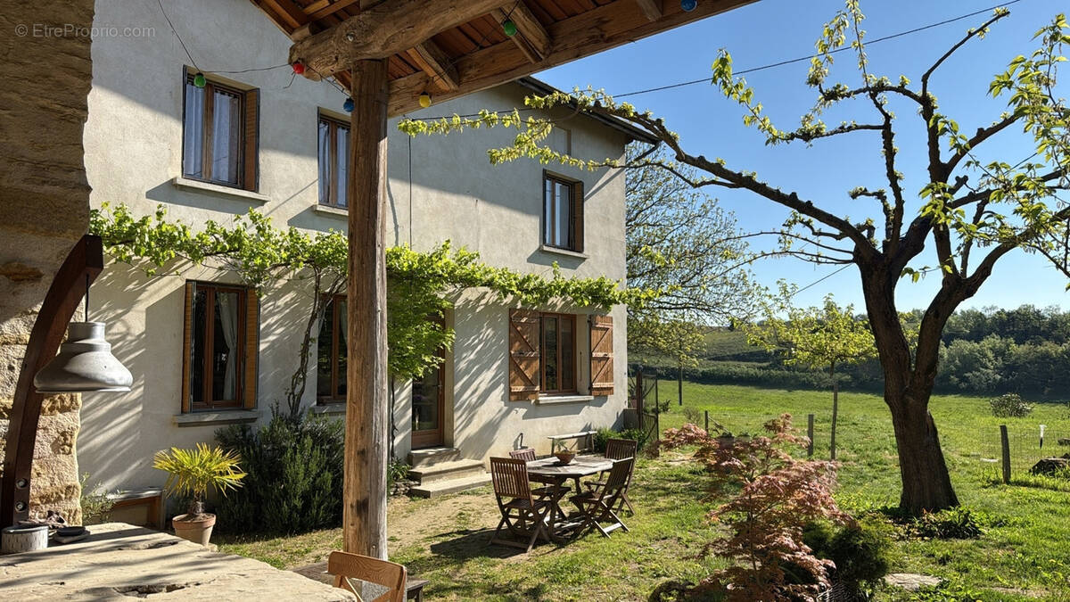 Maison à MONTCHENU