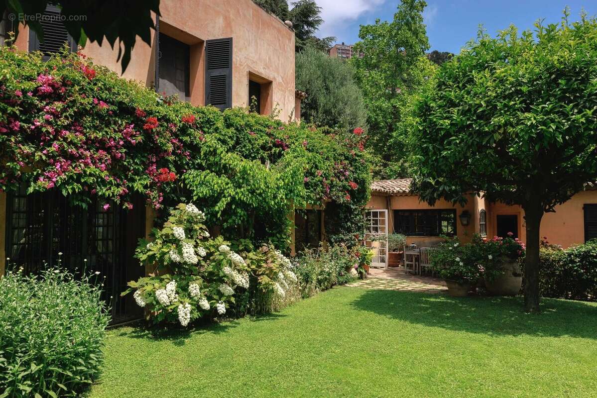 Maison à ROQUEBRUNE-CAP-MARTIN