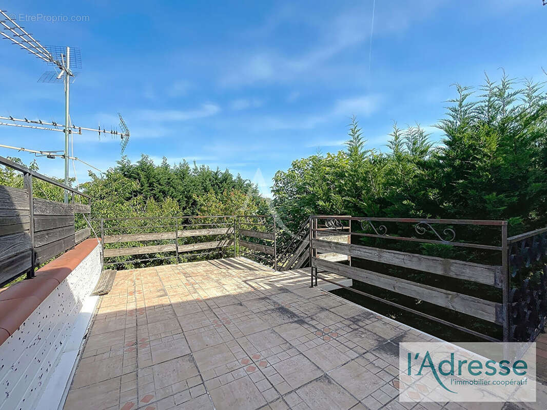 Maison à PECHBONNIEU