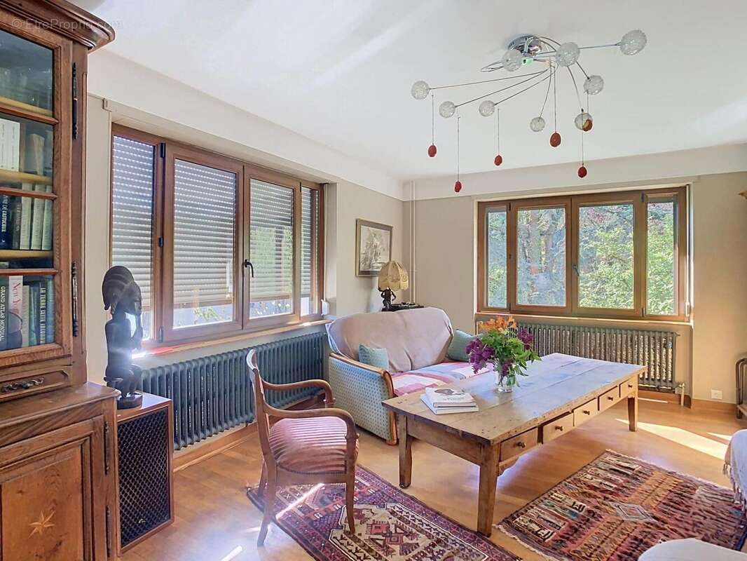 Maison 340 m² à Niederbruck  - photo 8