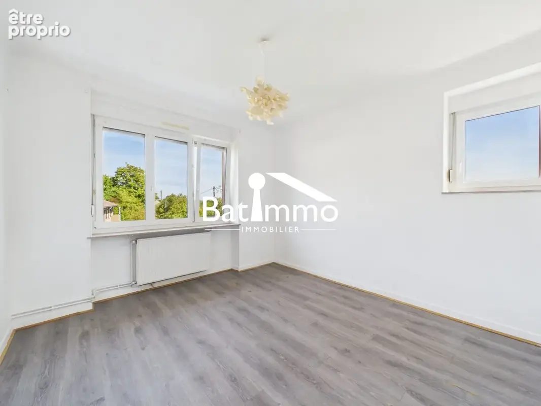 Appartement 5 pièces 92 m² à vendre à Ars-Sur-Moselle (57130) - photo 9