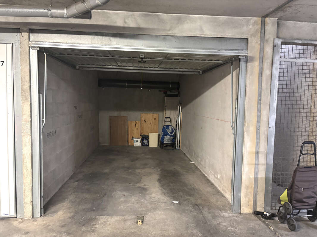 Appartement à MARSEILLE-3E