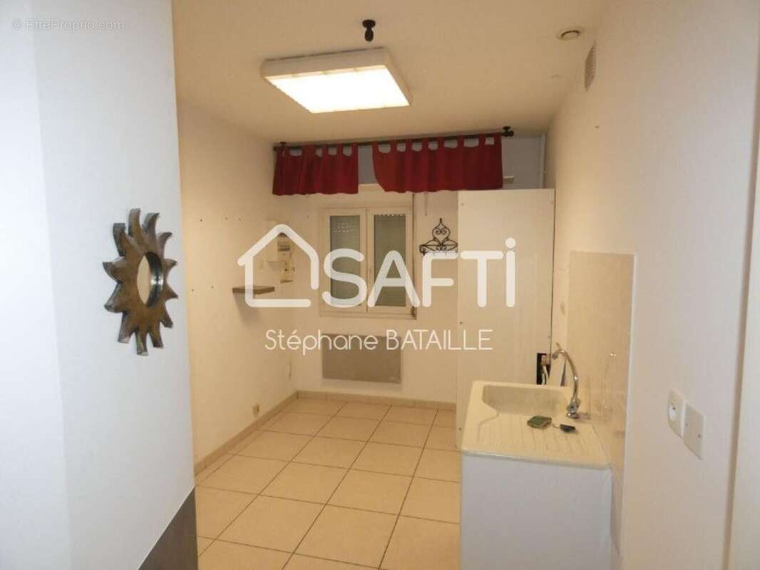 Photo 4 - Commerce à SAINT-JEAN-DE-SAUVES