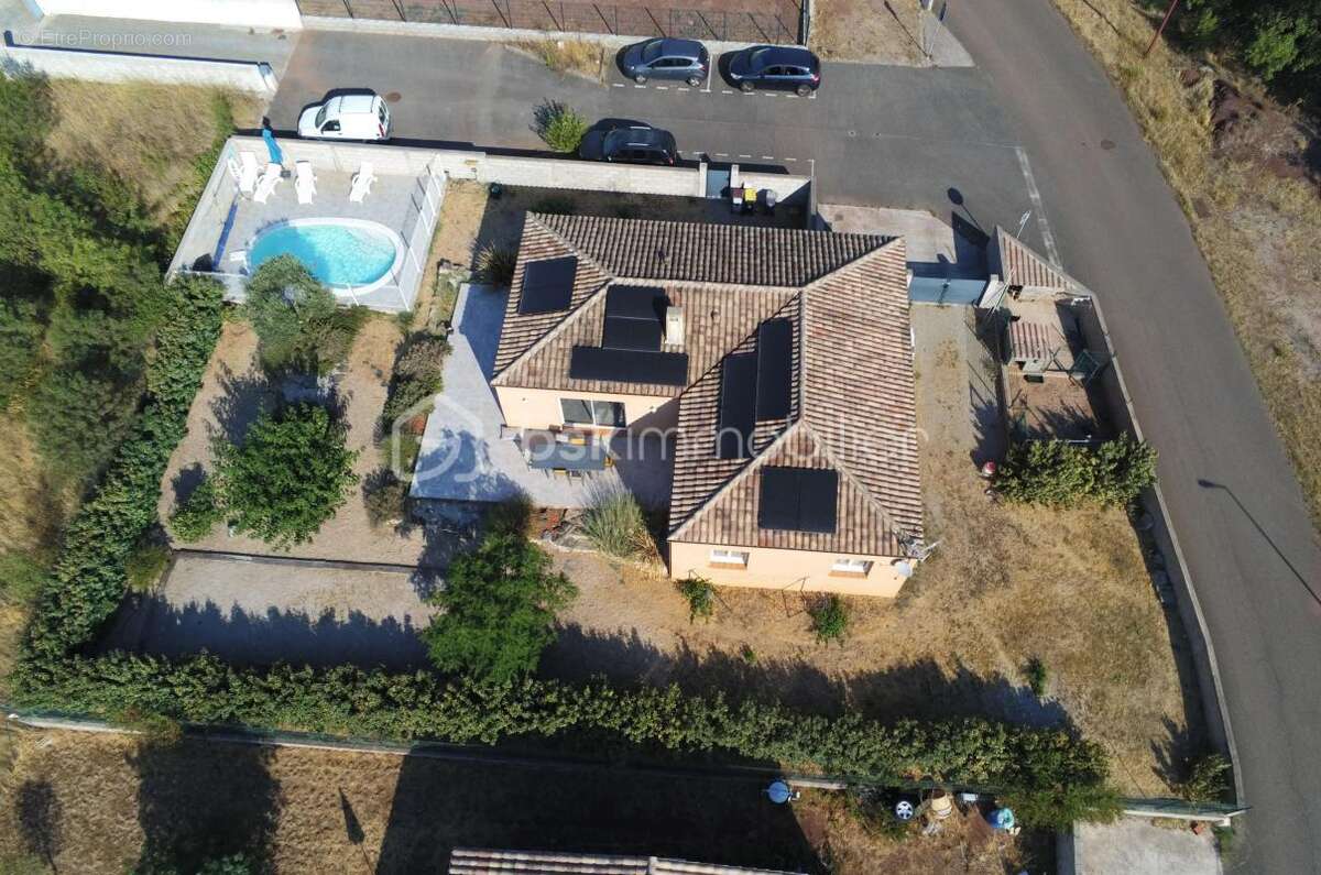 Maison contemporaine de plain-pied – 105 m² – 4 chambres – Piscine – Terrain de 875 m² - photo 17