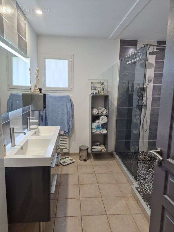 Maison à JUIGNE-DES-MOUTIERS