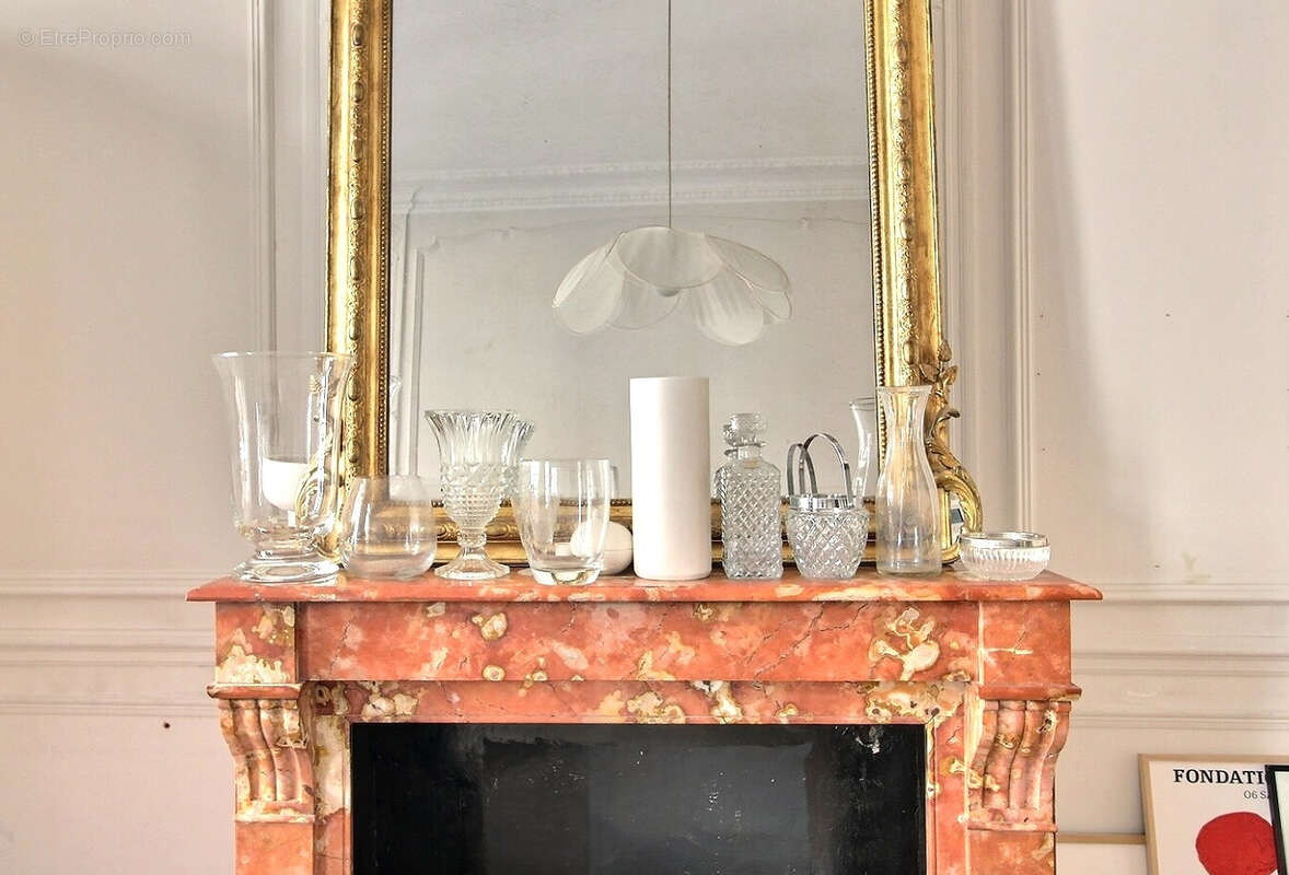 Appartement à MARSEILLE-6E