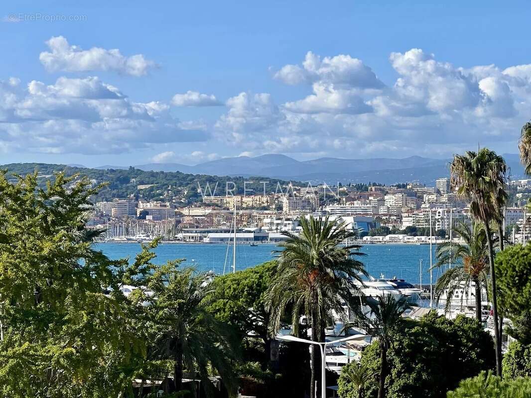 Appartement à CANNES