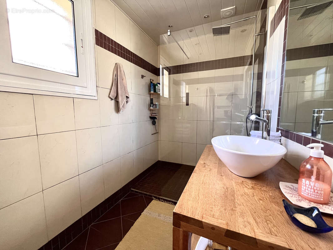 Maison à SARTROUVILLE