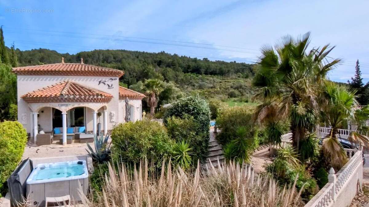 Maison 100 m² à Oupia  - photo 41