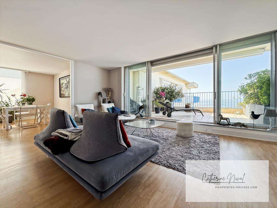 Appartement face  mer , traversant , garage, cave , La Baule - photo 4