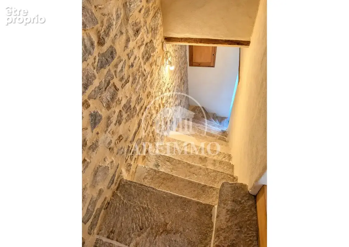 Maison 4 pièces 110 m² à vendre à Saint-Martin-De-Londres (34380) - photo 5