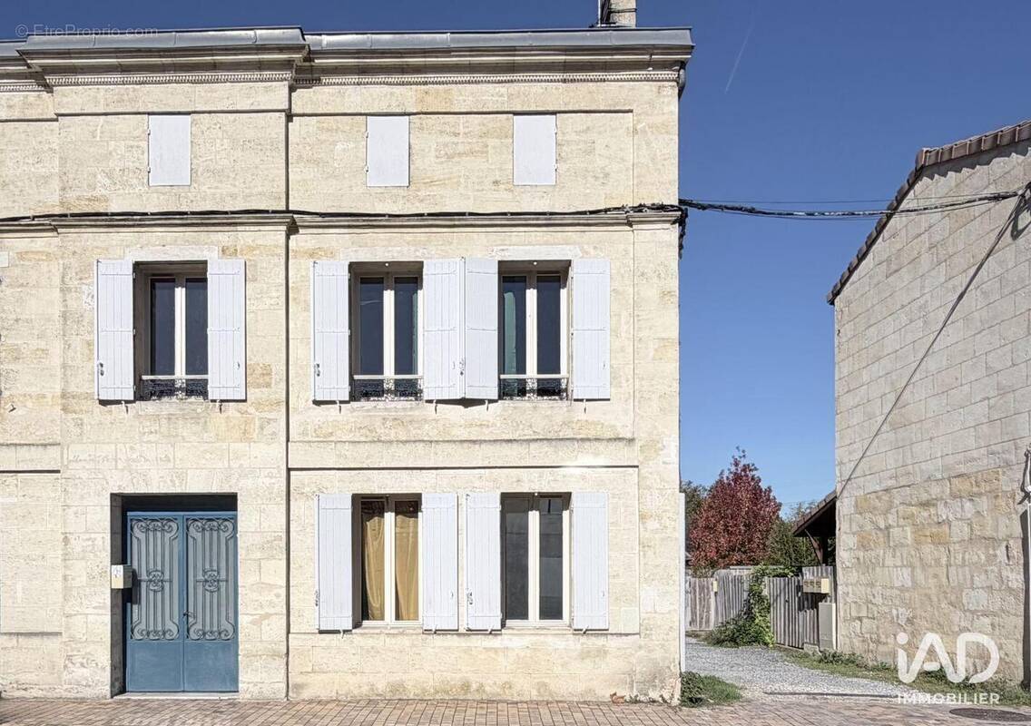 Photo 1 - Maison à VAYRES