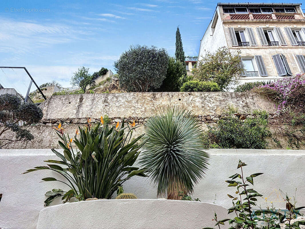 Maison à MARSEILLE-6E